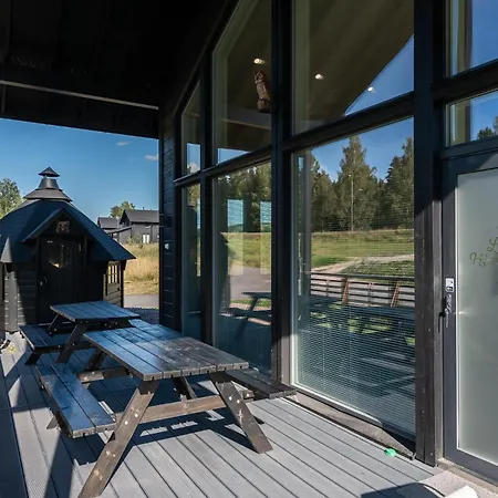 فيلة Himoksen Jaarli