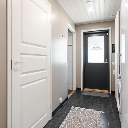 فيلة Himoksen Jaarli